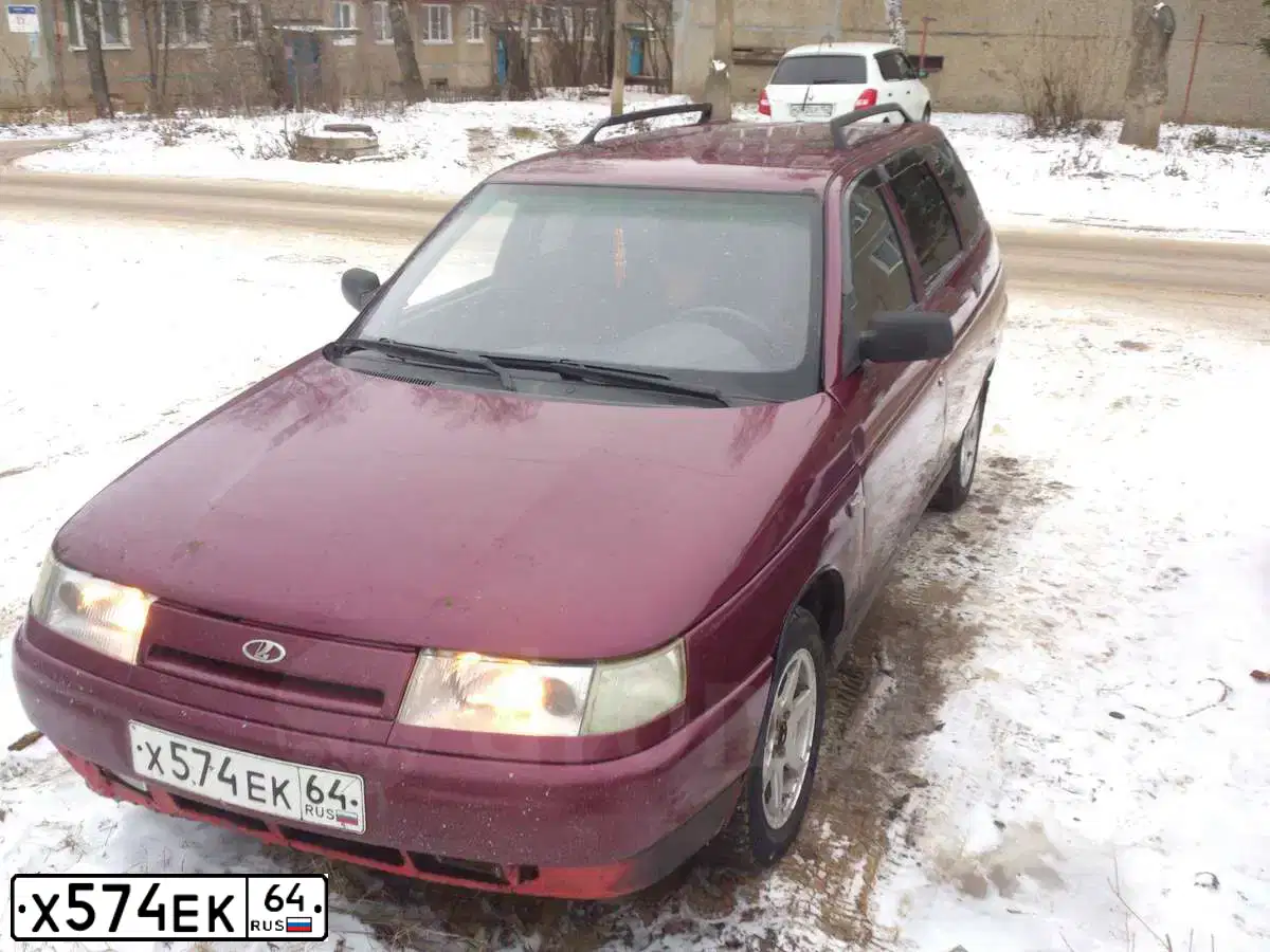 Фото автомобиля LADA 2111, 2005 — госномер А819ХА51. Цвет: МАЛИНОВЫЙ