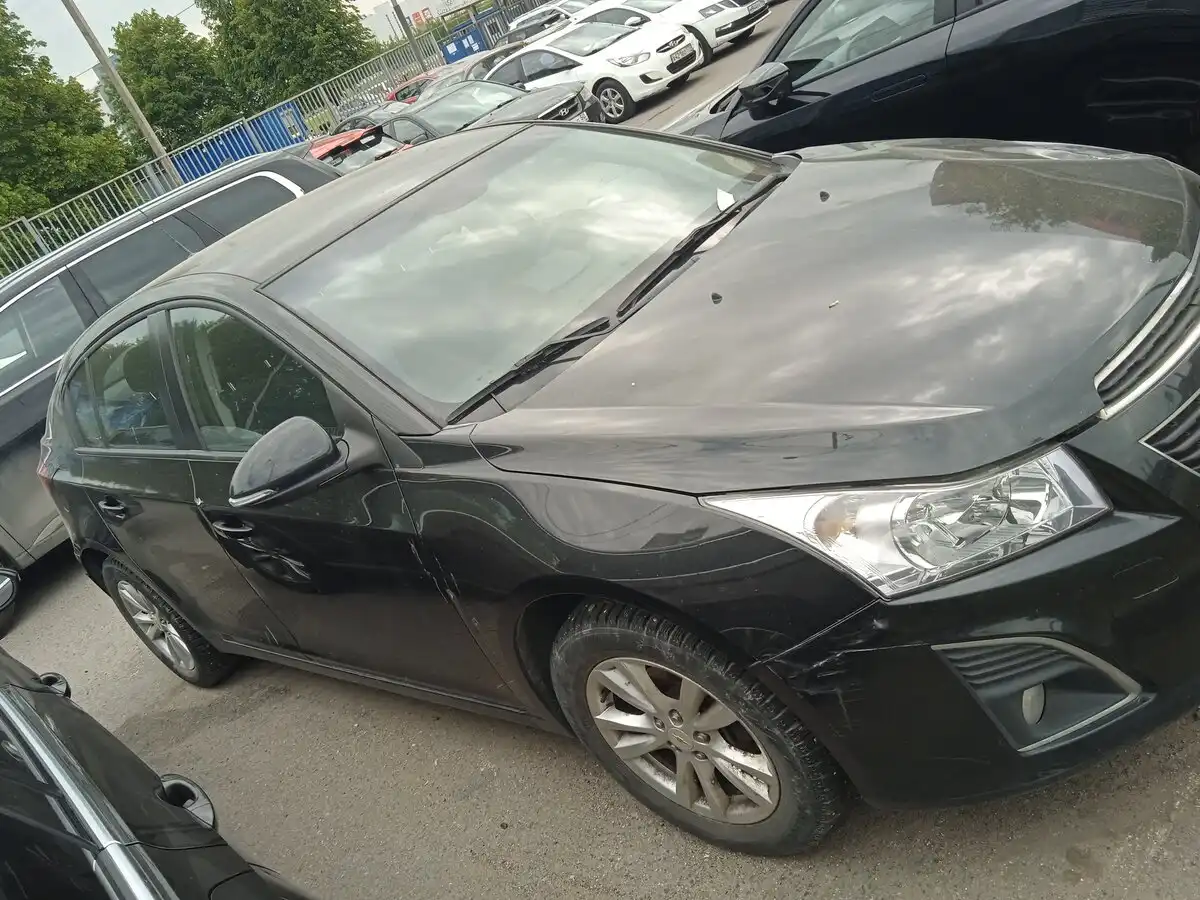 Фото автомобиля CHEVROLET CRUZE, 2014 — госномер О196ВВ777. Цвет: ЧЕРНЫЙ