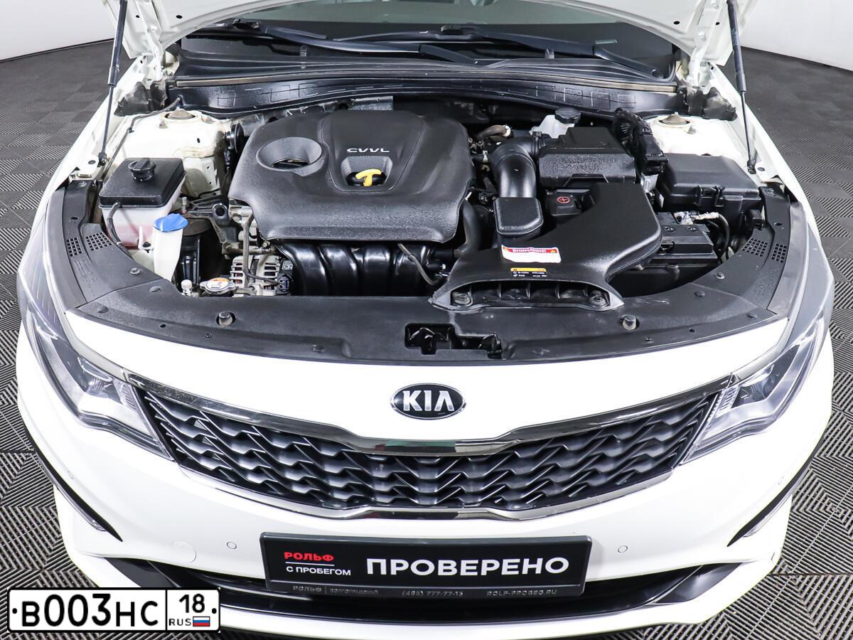 Фото автомобиля KIA MAGENTIS / OPTIMA, 2018 — госномер В003НС18. Цвет: Белый