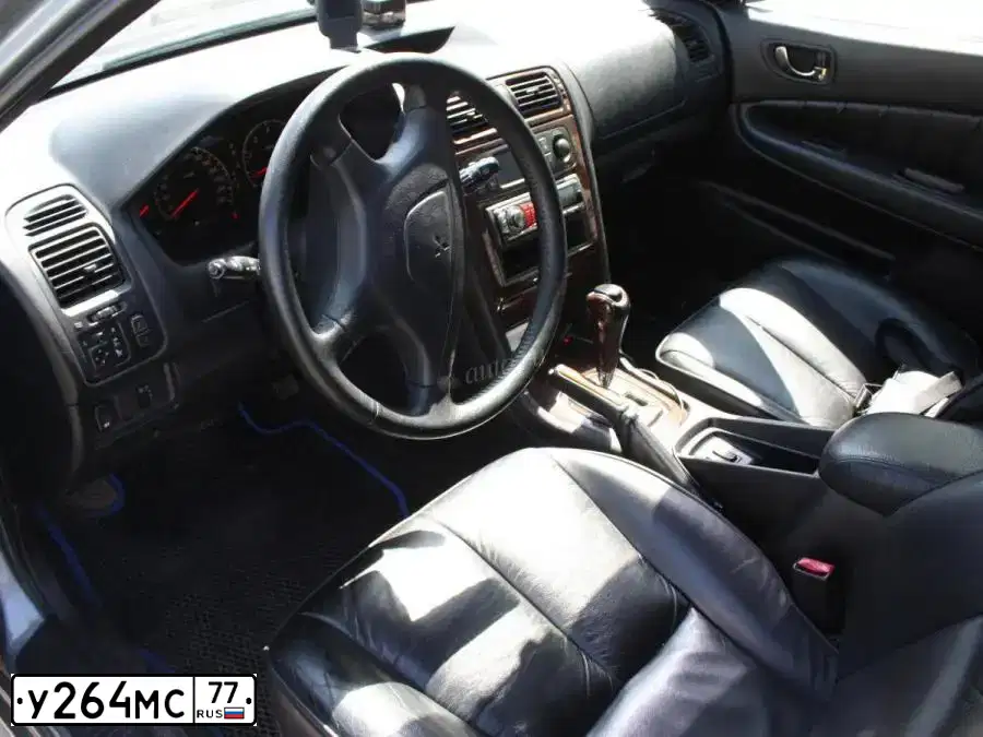 Фото автомобиля MITSUBISHI GALANT, 2003 — госномер А890КЕ177. Цвет: СЕРЫЙ