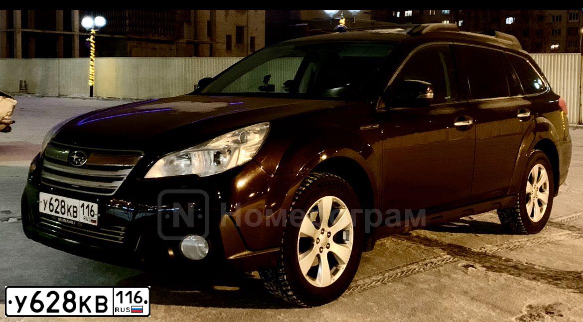 Фото автомобиля SUBARU OUTBACK, 2014 — госномер У628КВ116. Цвет: Красный