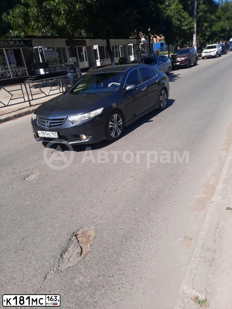 Фото автомобиля HONDA ACCORD, 2012 — госномер К181МС163. Цвет: ТЕМНО-СЕРЫЙ
