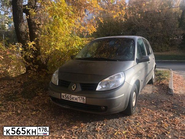 Фото автомобиля RENAULT MEGANE /GRAND/ SCENIC, 2004 — госномер К565КН178. Цвет: ТЕМНО-СЕРЫЙ