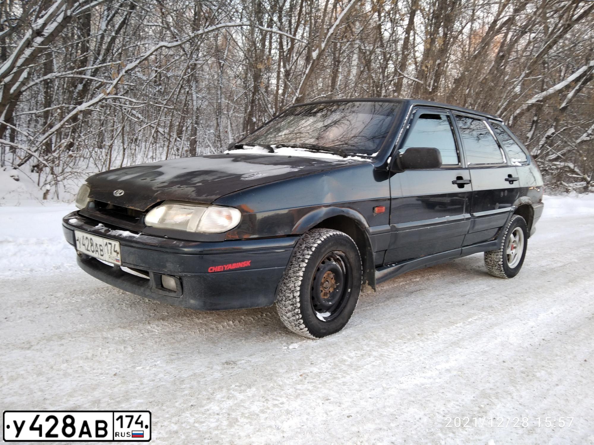 Фото автомобиля LADA 2114 SAMARA, 2007 — госномер У428АВ174. Цвет: ЧЕРНЫЙ