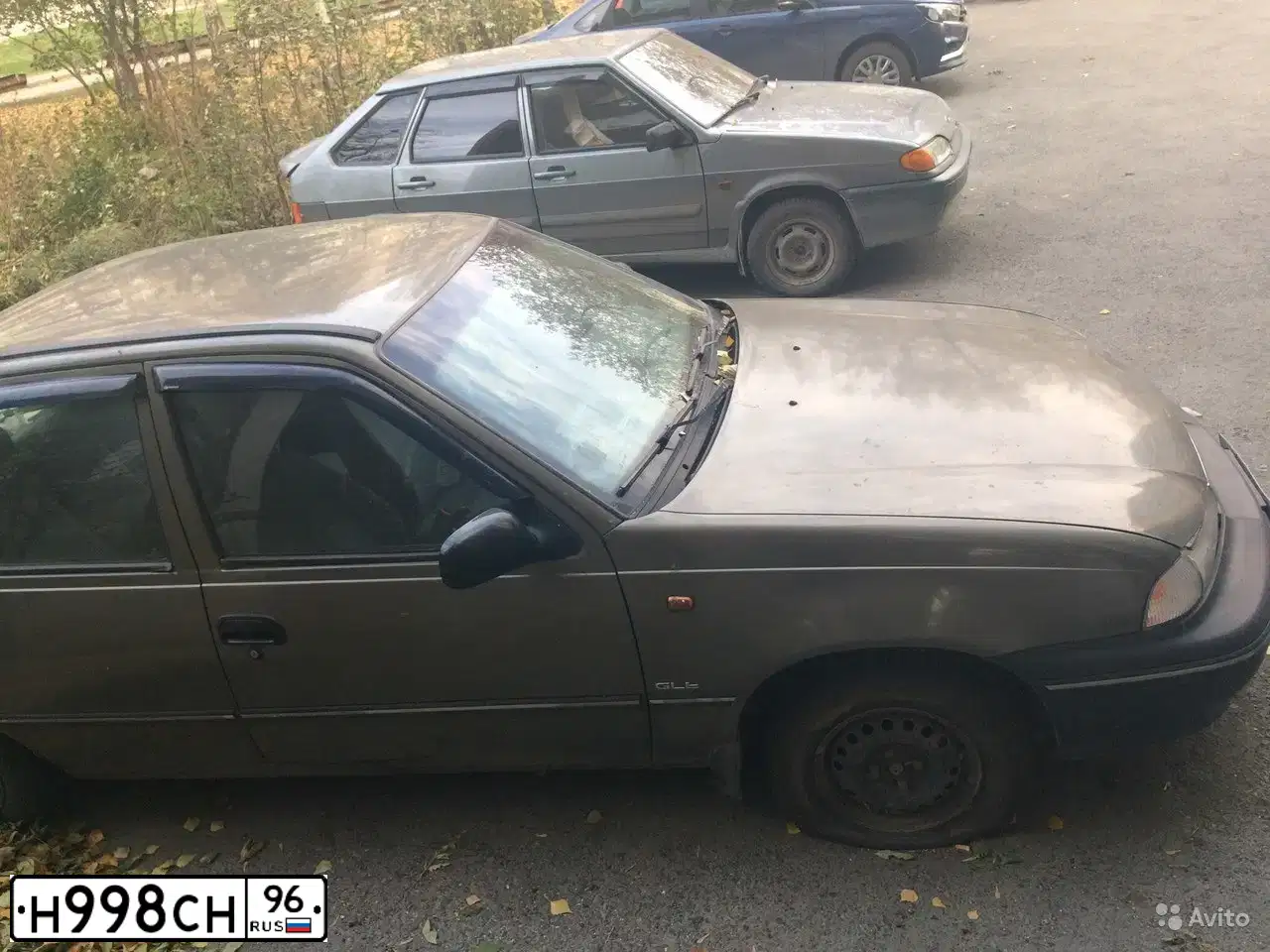 Фото автомобиля DAEWOO NEXIA, 2003 — госномер Н998СН96. Цвет: СЕРО-БЕЖЕВЫЙ