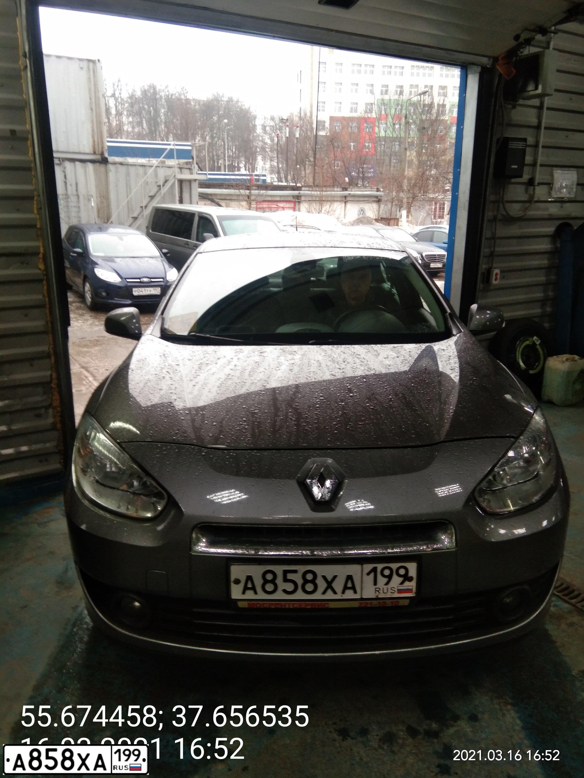 Фото автомобиля RENAULT FLUENCE, 2010 — госномер А858ХА199. Цвет: ТЕМНО-СЕРЫЙ
