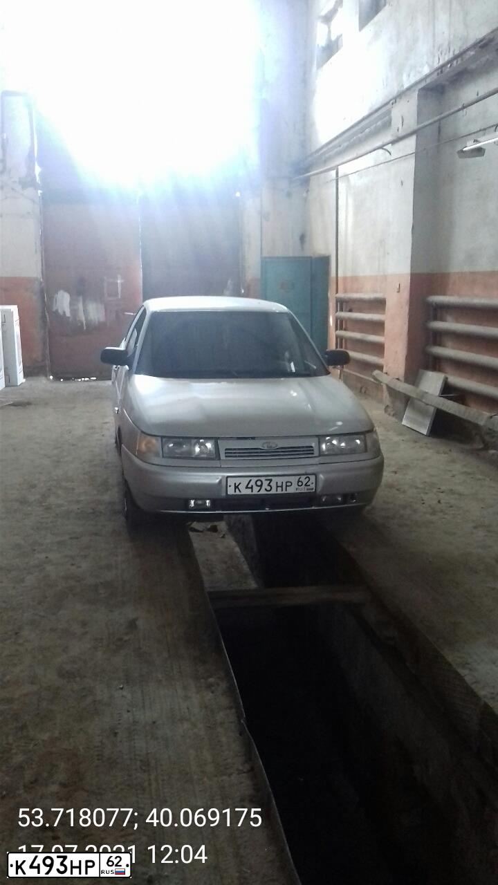 Фото автомобиля LADA 2112, 2007 — госномер К181КО102. Цвет: Сине-Черный