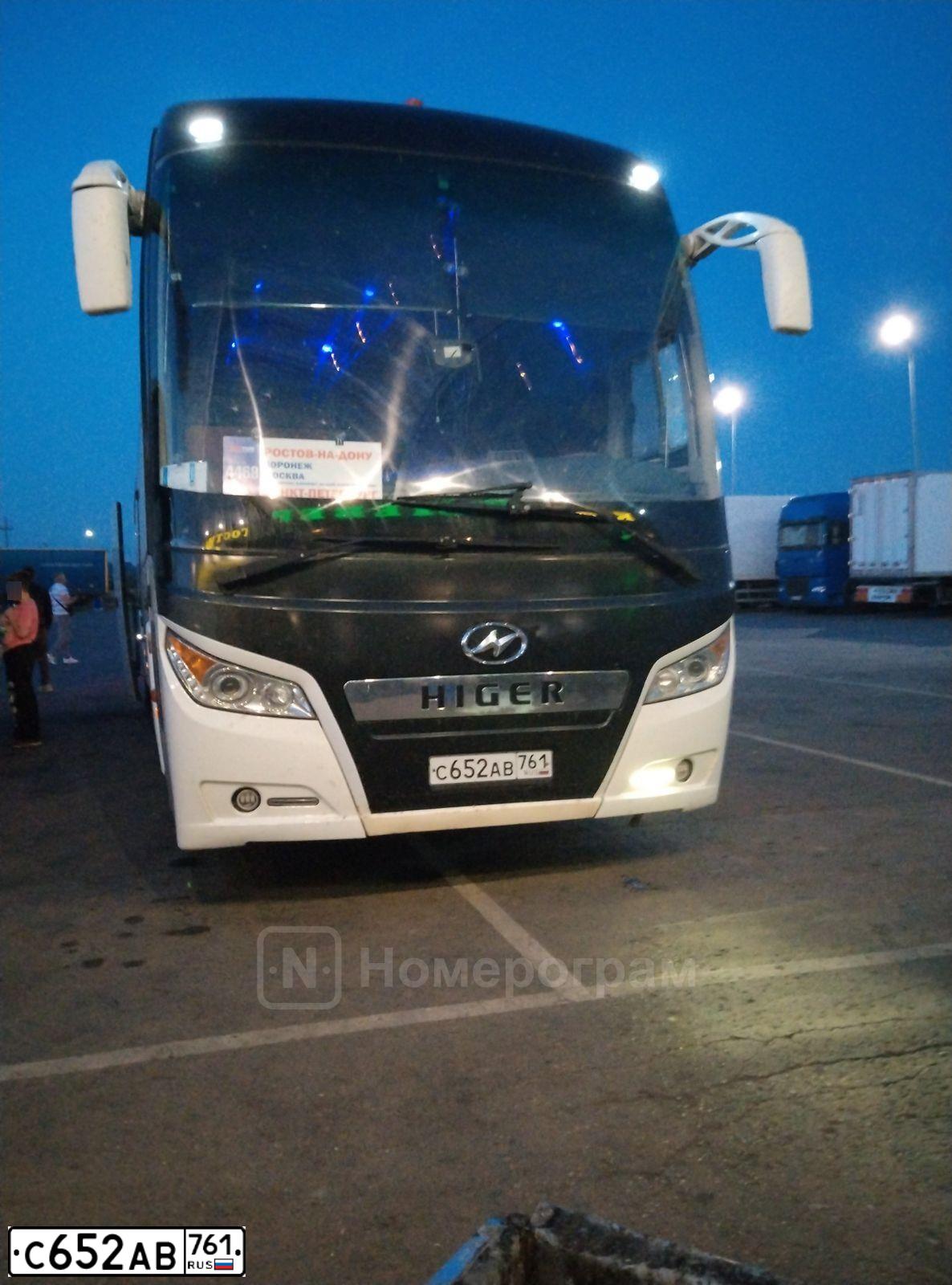 Фото автомобиля HIGER KLQ-SERIE, 2019 — госномер С652АВ761. Цвет: Белый