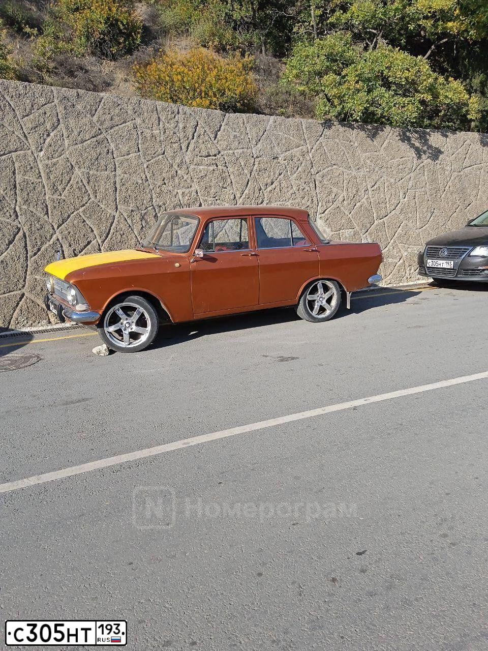 Фото автомобиля VOLKSWAGEN PASSAT, 2010 — госномер В119ОА750. Цвет: Коричневый