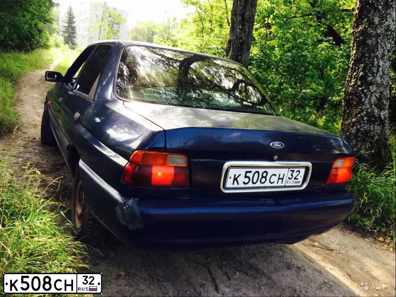 Фото автомобиля FORD ESCORT, 1997 — госномер К508СН32. Цвет: СИНИЙ
