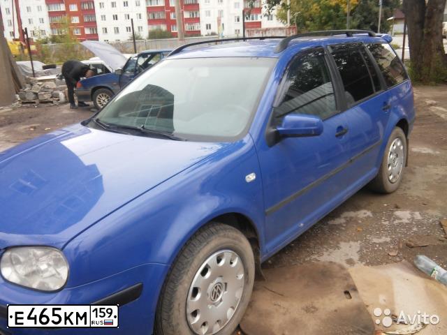 Фото автомобиля VOLKSWAGEN GOLF, 2000 — госномер Е465КМ159. Цвет: СИНИЙ