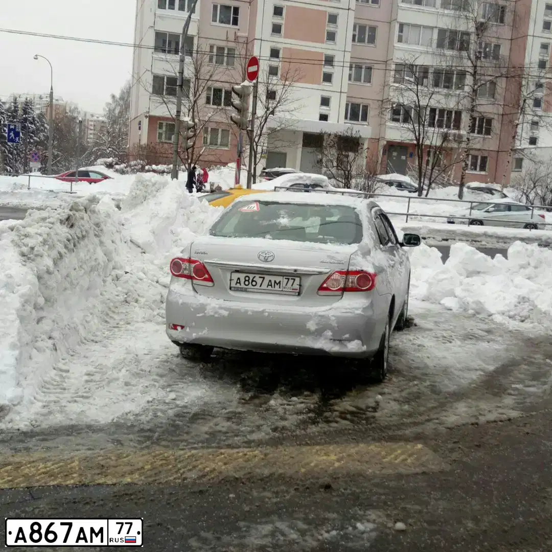 Фото автомобиля ВАЗ 2121, 1994 — госномер В079НТ77. Цвет: БЕЛЫЙ