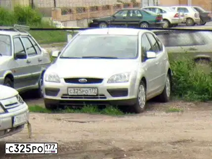 Фото автомобиля FORD FOCUS, 2007 — госномер М092МН13. Цвет: Серебристый