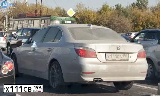 Фото автомобиля LANDROVER RANGE ROVER SPORT, 2013 — госномер Т204МР39. Цвет: БЕЛЫЙ ЯРКИЙ