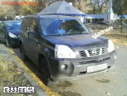 Фото автомобиля HYUNDAI SANTA FE, 2014 — госномер Е333ЕЕ64. Цвет: КОРИЧНЕВЫЙ