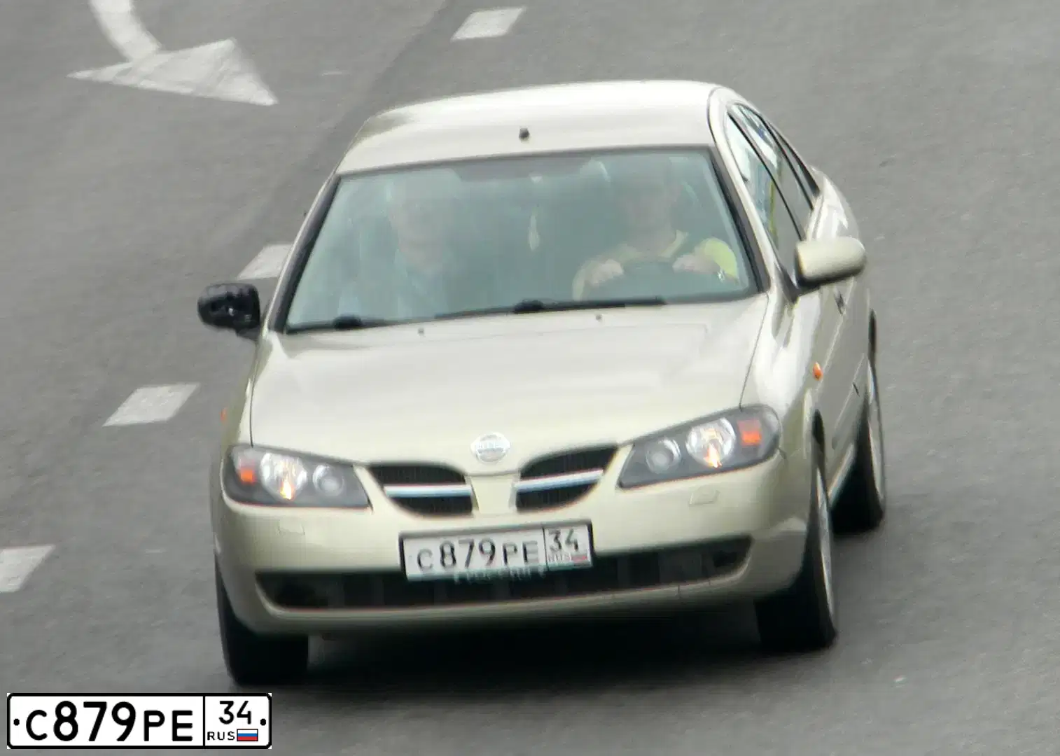 Фото автомобиля NISSAN ALMERA, 2004 — госномер С879РЕ34. Цвет: ЗОЛОТИСТЫЙ