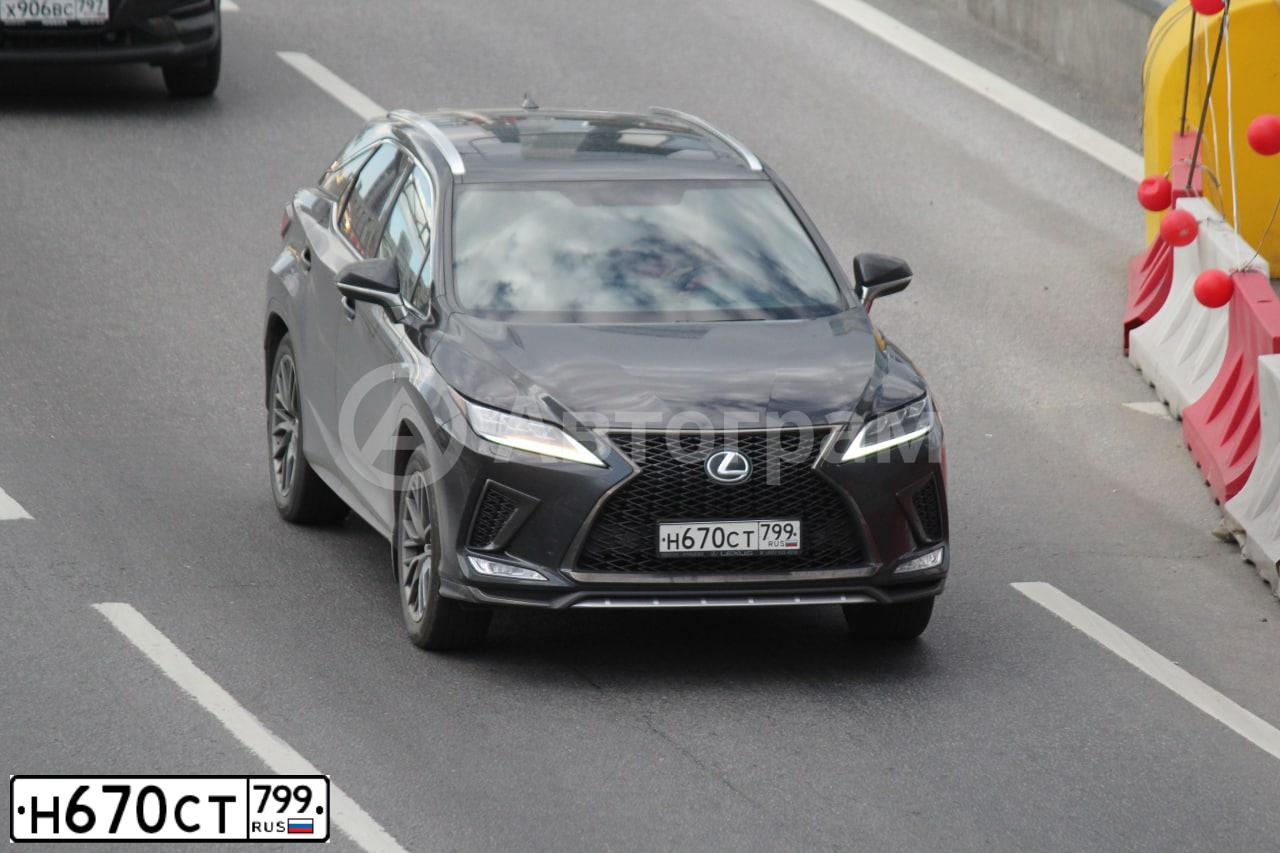 Фото автомобиля LEXUS RX, 2019 — госномер Н670СТ799. Цвет: ЧЕРНЫЙ