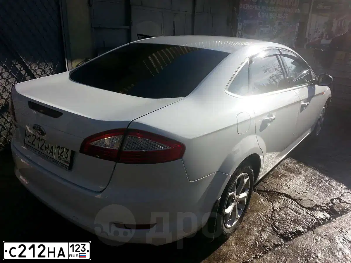 Фото автомобиля FORD MONDEO, 2008 — госномер С212НА123. Цвет: Белый