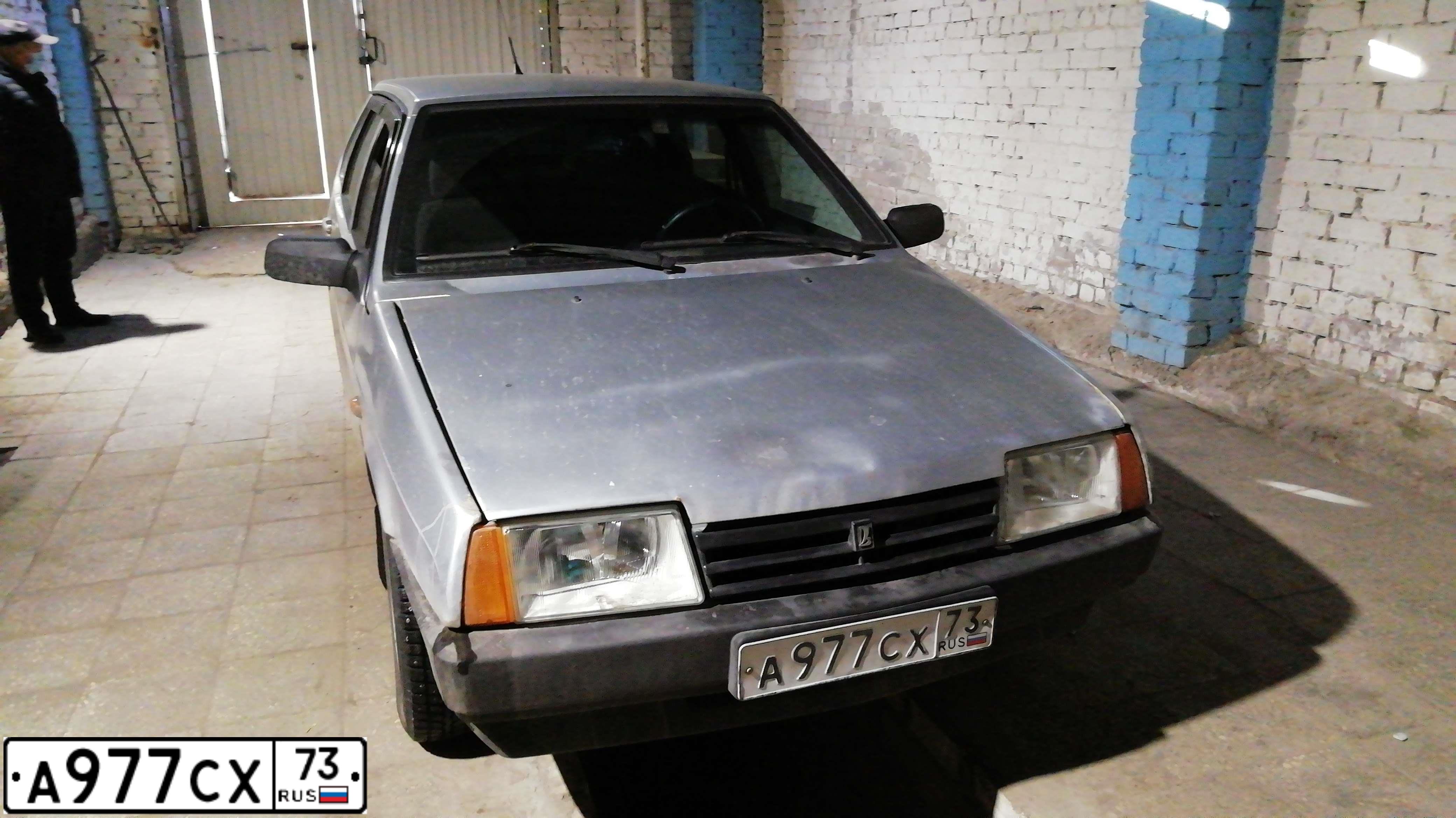 Фото автомобиля LADA 2109 SAMARA, 2001 — госномер А977СХ73. Цвет: СЕРЫЙ