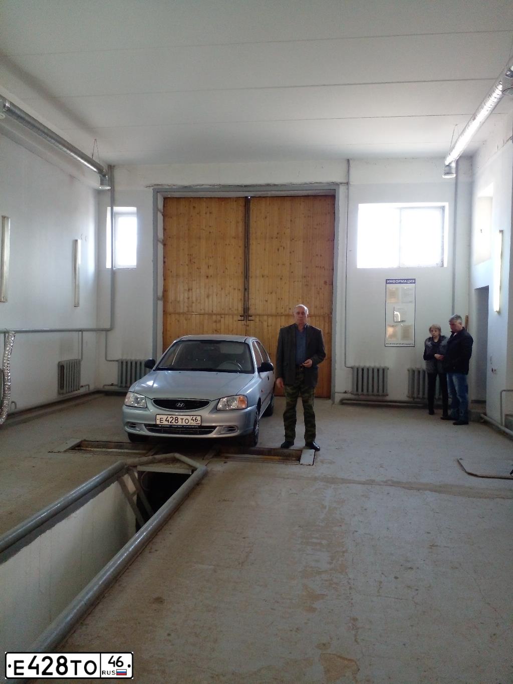 Фото автомобиля TAGAZ ACCENT, 2007 — госномер Е428ТО46. Цвет: Серебристый