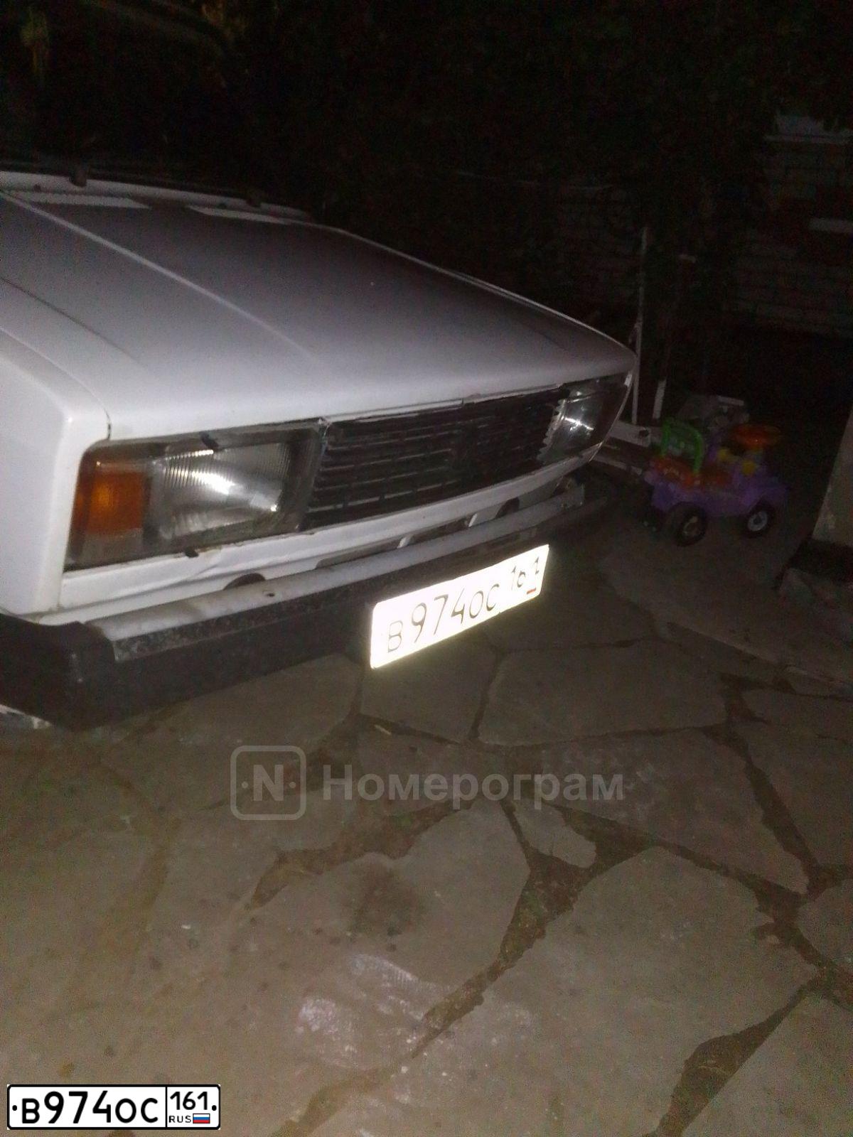 Фото автомобиля LADA 2105, 2007 — госномер В974ОС161. Цвет: ЯРКО-БЕЛЫЙ