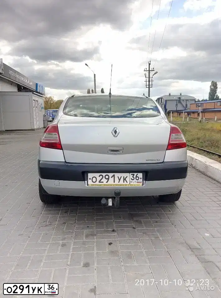 Фото автомобиля RENAULT MEGANE, 2007 — госномер О291УК36. Цвет: СВЕТЛО-СЕРО-ГОЛУБОЙ