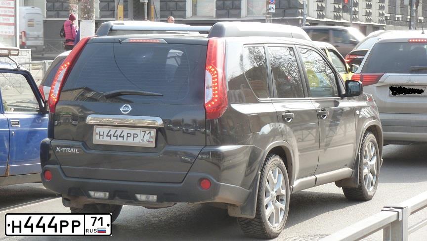 Фото автомобиля LADA 2121 NIVA, 2004 — госномер У048СВ71. Цвет: ФИОЛЕТОВЫЙ