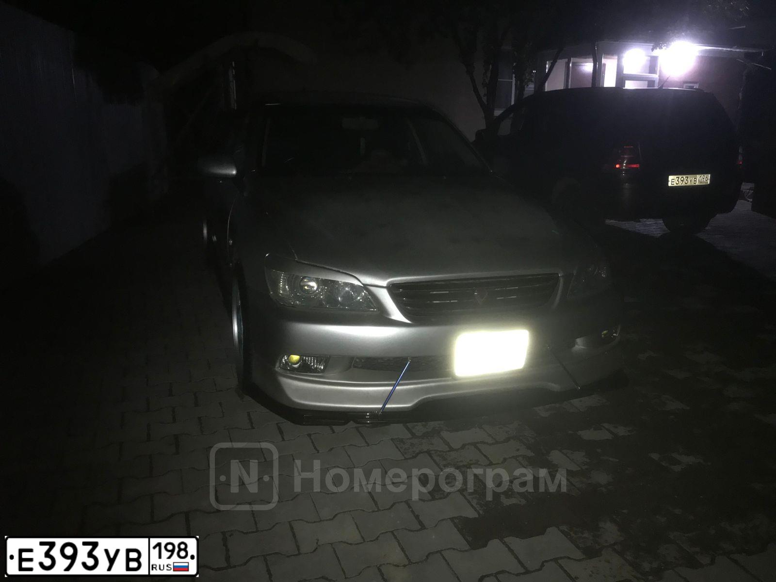 Фото автомобиля KIA CEE'D, 2020 — госномер Е393УВ198. Цвет: СЕРЕБРИСТЫЙ