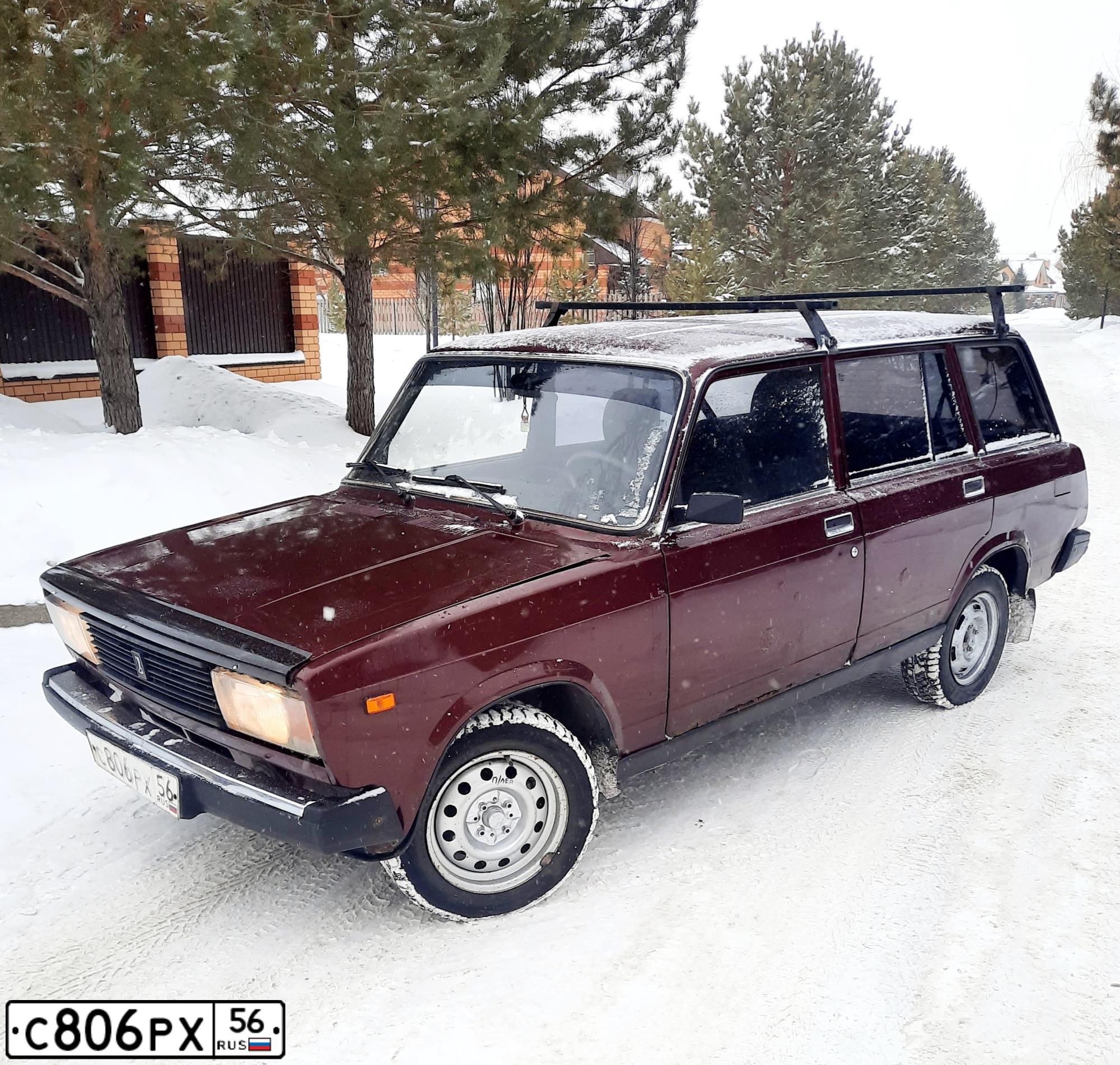 Фото автомобиля LADA 2104, 2010 — госномер С806РХ56. Цвет: КРАСНЫЙ ПЕРЕЦ