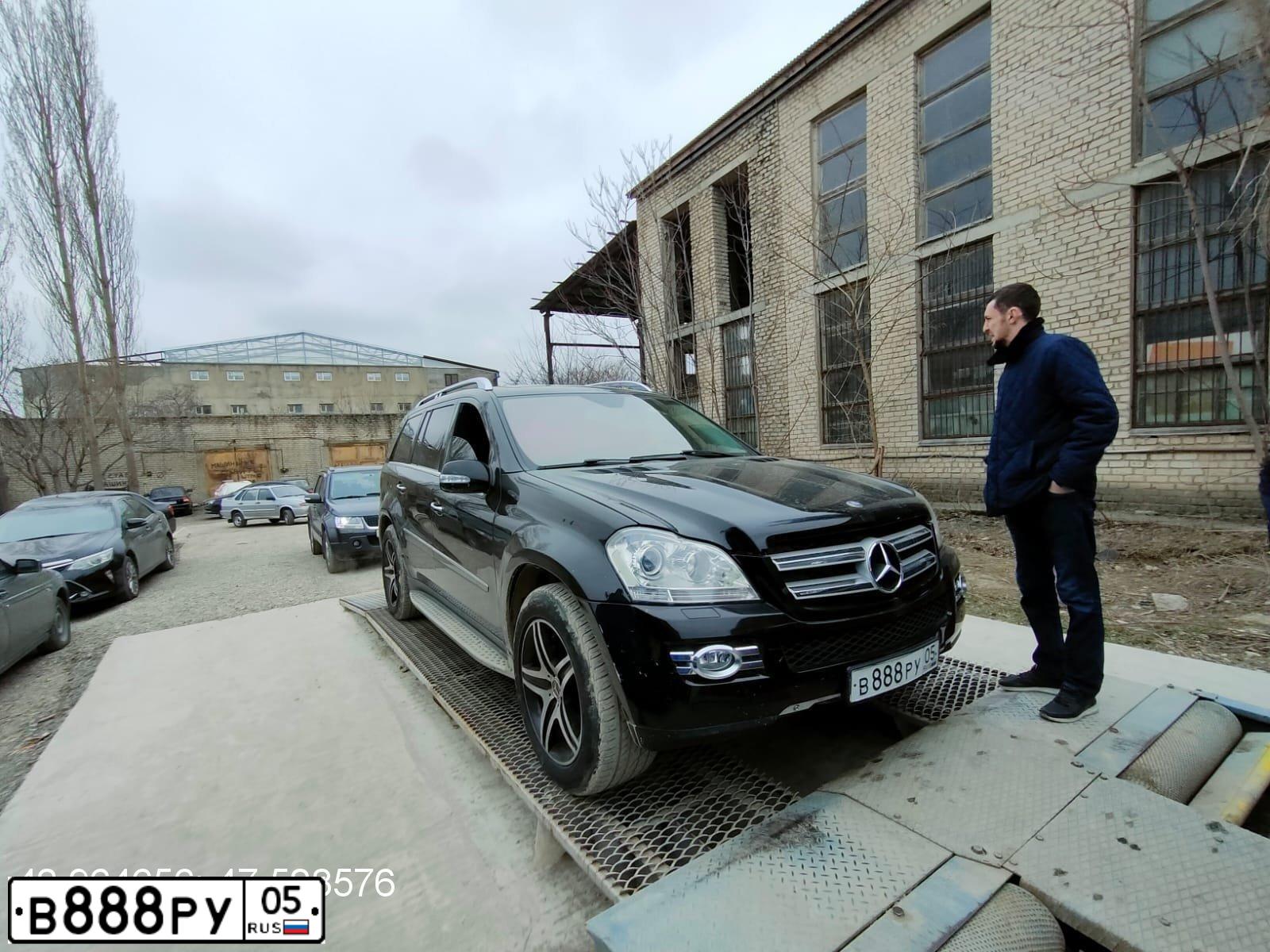 Фото автомобиля MERCEDES-BENZ GL-KLASSE/GLS, 2007 — госномер С022ММ05. Цвет: ЧЕРНЫЙ