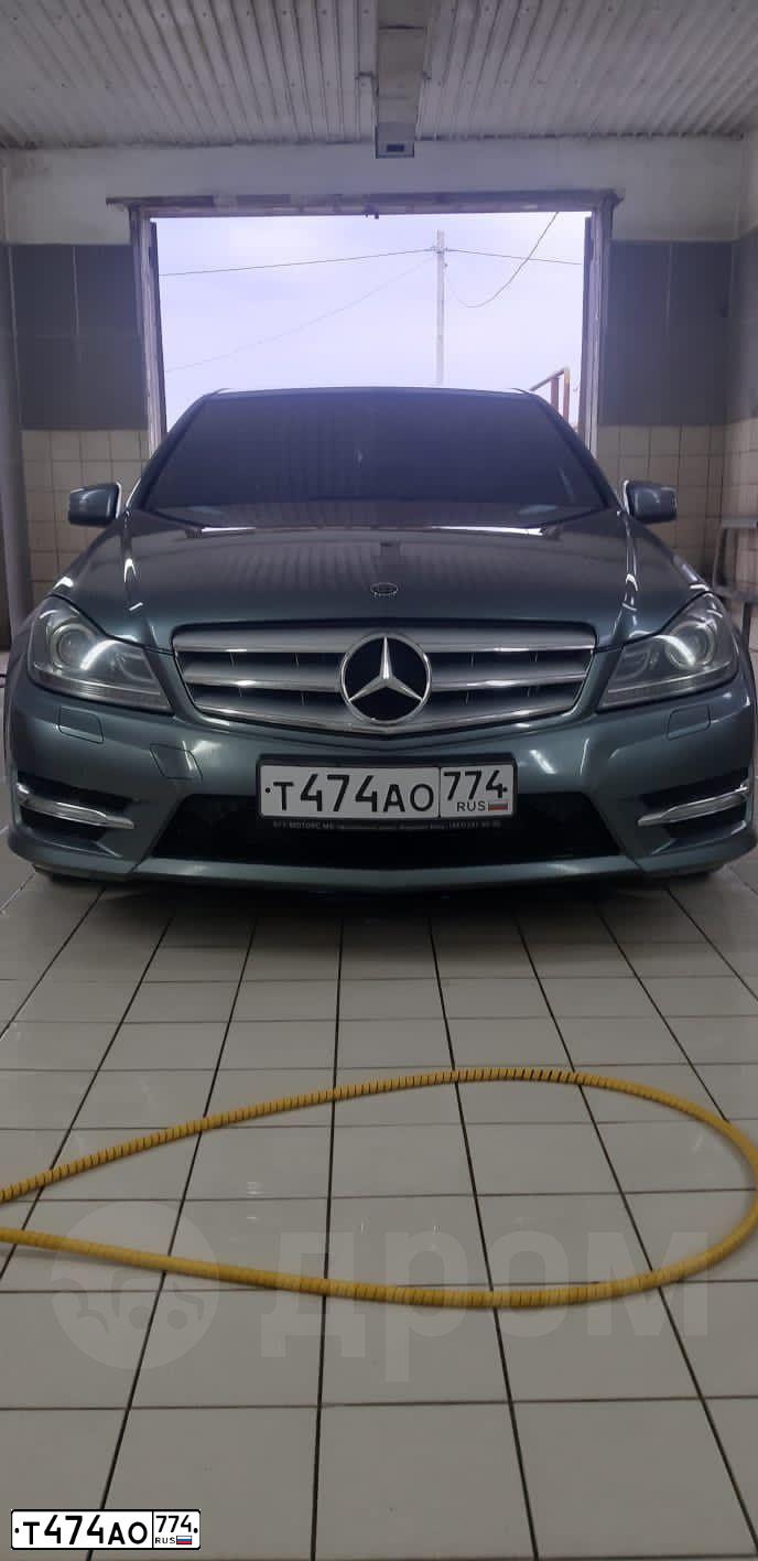 Фото автомобиля MERCEDES C-KLASSE, 2011 — госномер Т474АО774. Цвет: СЕРЫЙ