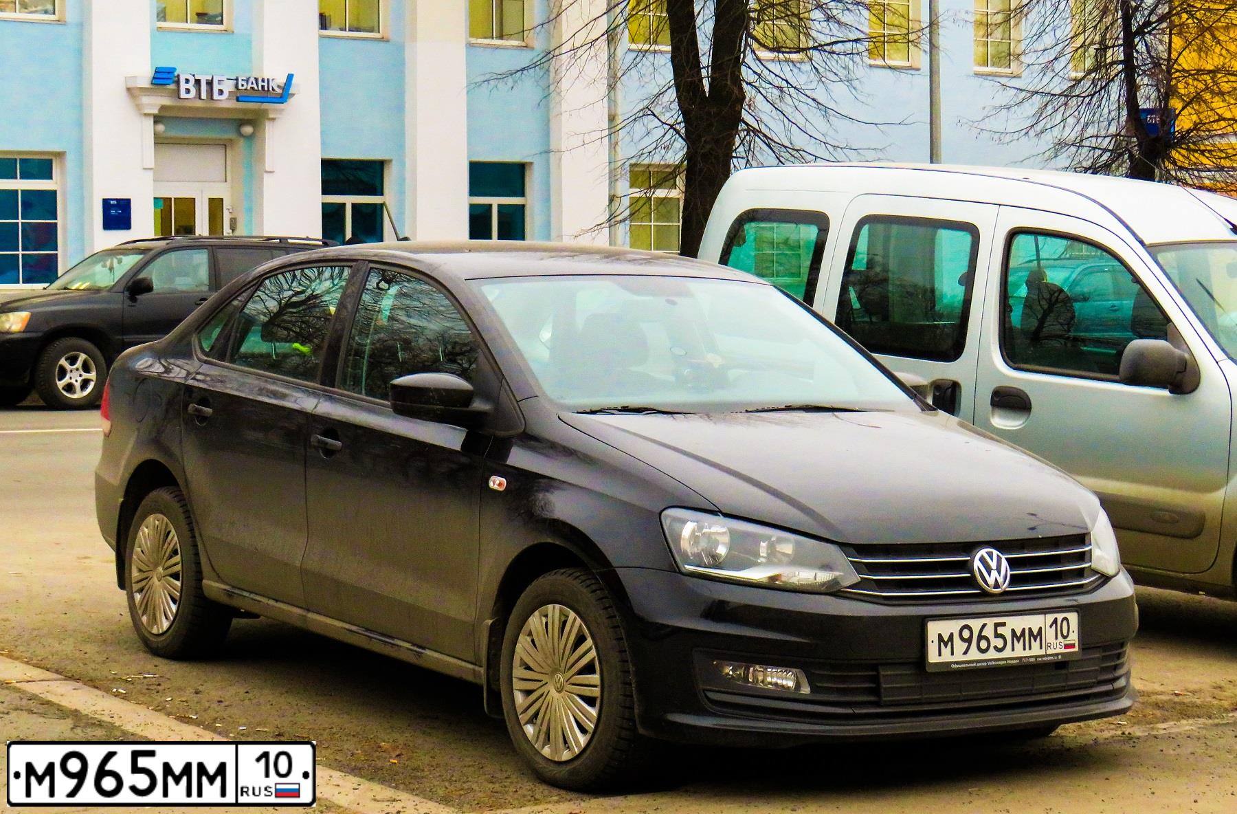 Фото автомобиля VOLKSWAGEN POLO, 2018 — госномер М965ММ10. Цвет: ЧЕРНЫЙ