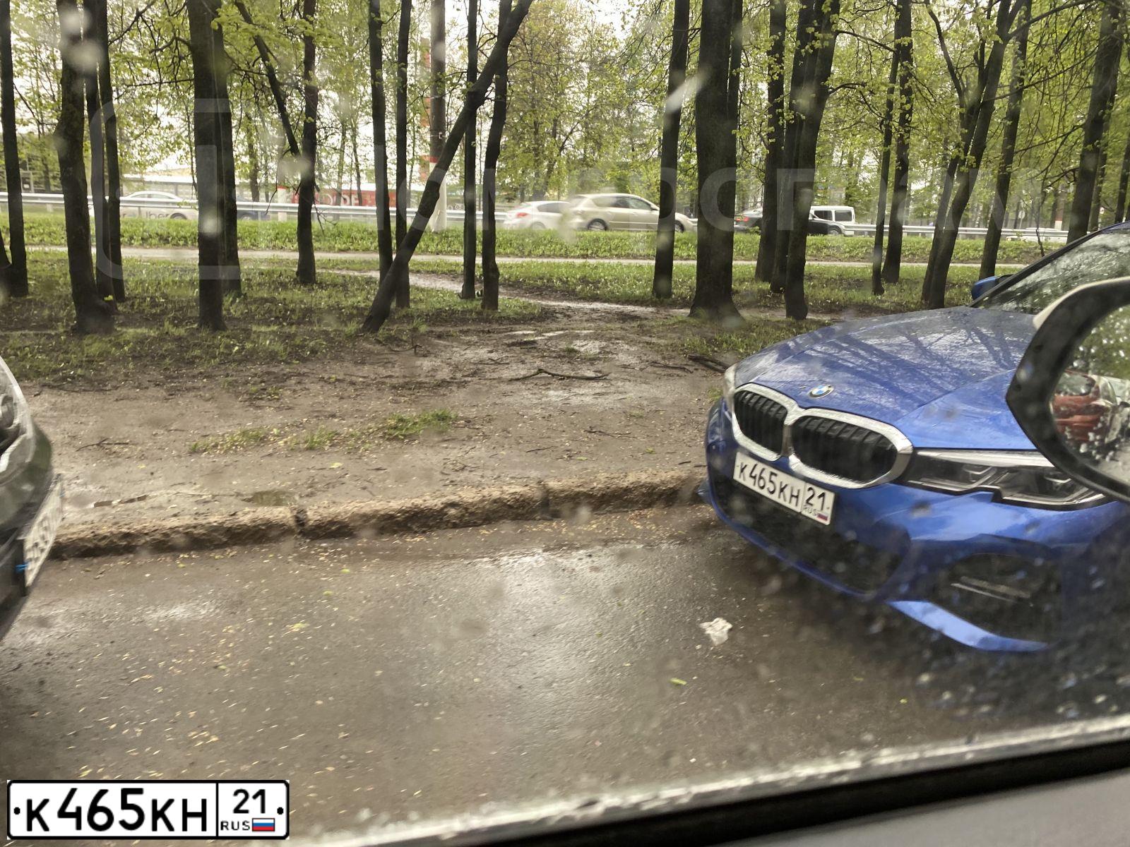 Фото автомобиля BMW SERIE 3, 2019 — госномер К465КН21. Цвет: синий
