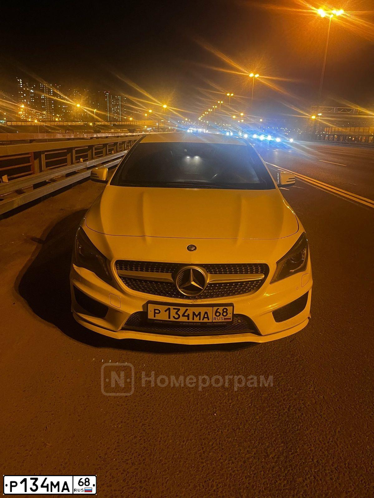 Фото автомобиля MERCEDES CLA-KLASSE, 2014 — госномер С216НС761. Цвет: Белый