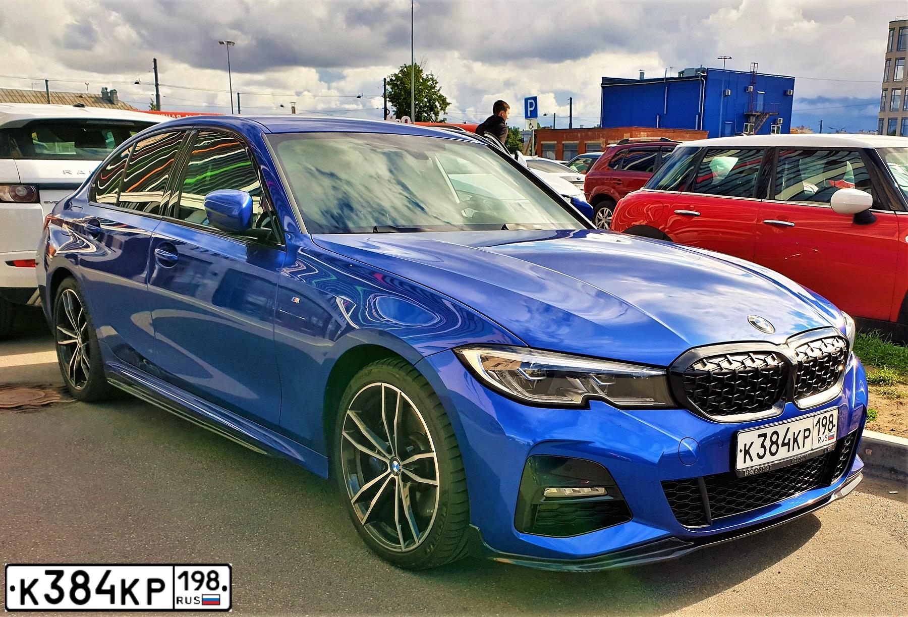 Фото автомобиля BMW SERIE 3, 2020 — госномер К384КР198. Цвет: СИНИЙ