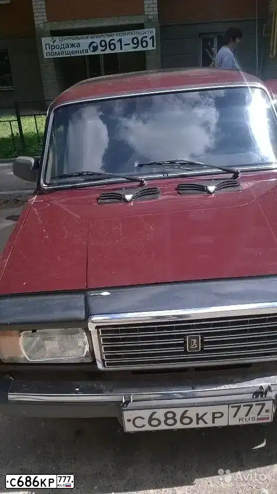 Фото автомобиля LADA 2107, 2007 — госномер С686КР777. Цвет: ВИШНЕВЫЙ ТЕМНЫЙ