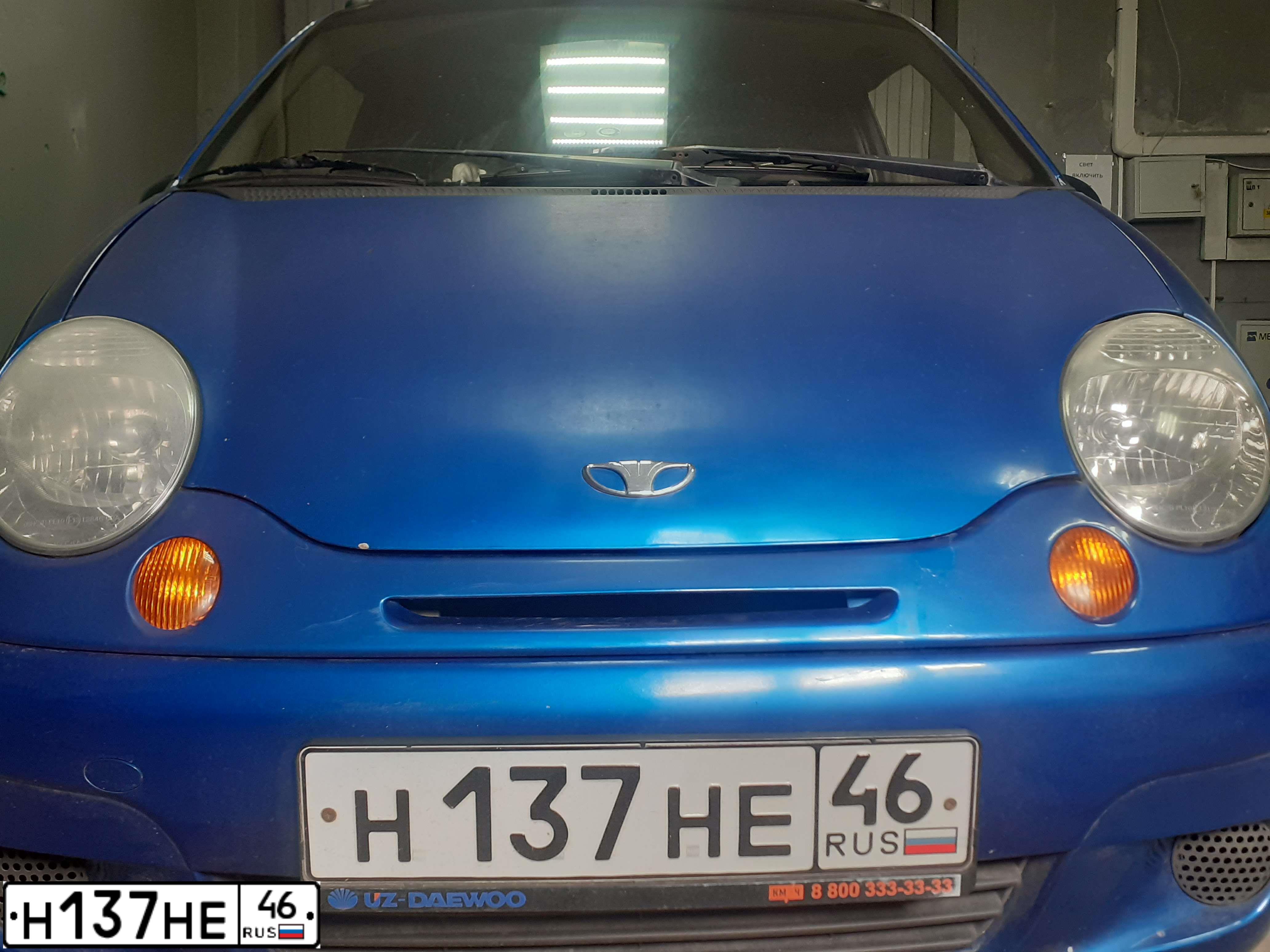 Фото автомобиля DAEWOO MATIZ, 2011 — госномер Н137НЕ46. Цвет: СИНЕ-ГЛАЗУРИСТЫЙ