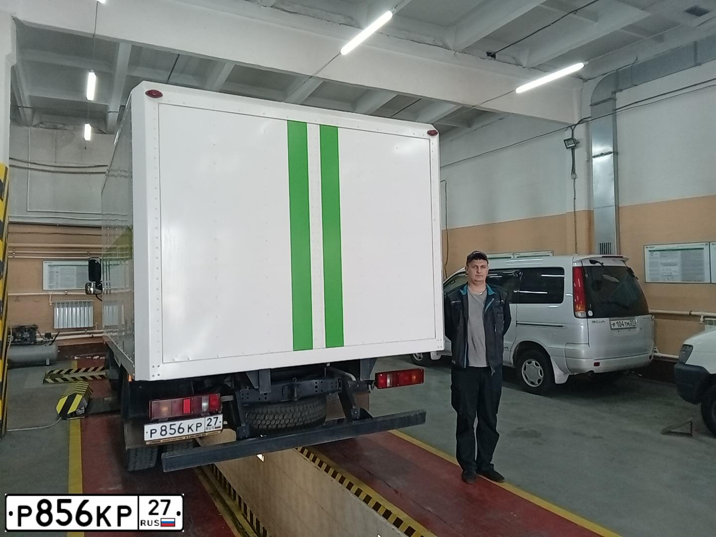 Фото автомобиля GAZ GAZON NEXT, 2020 — госномер Р856КР27. Цвет: ЦВ СХ А69 Г О С Т Р  50574-2019