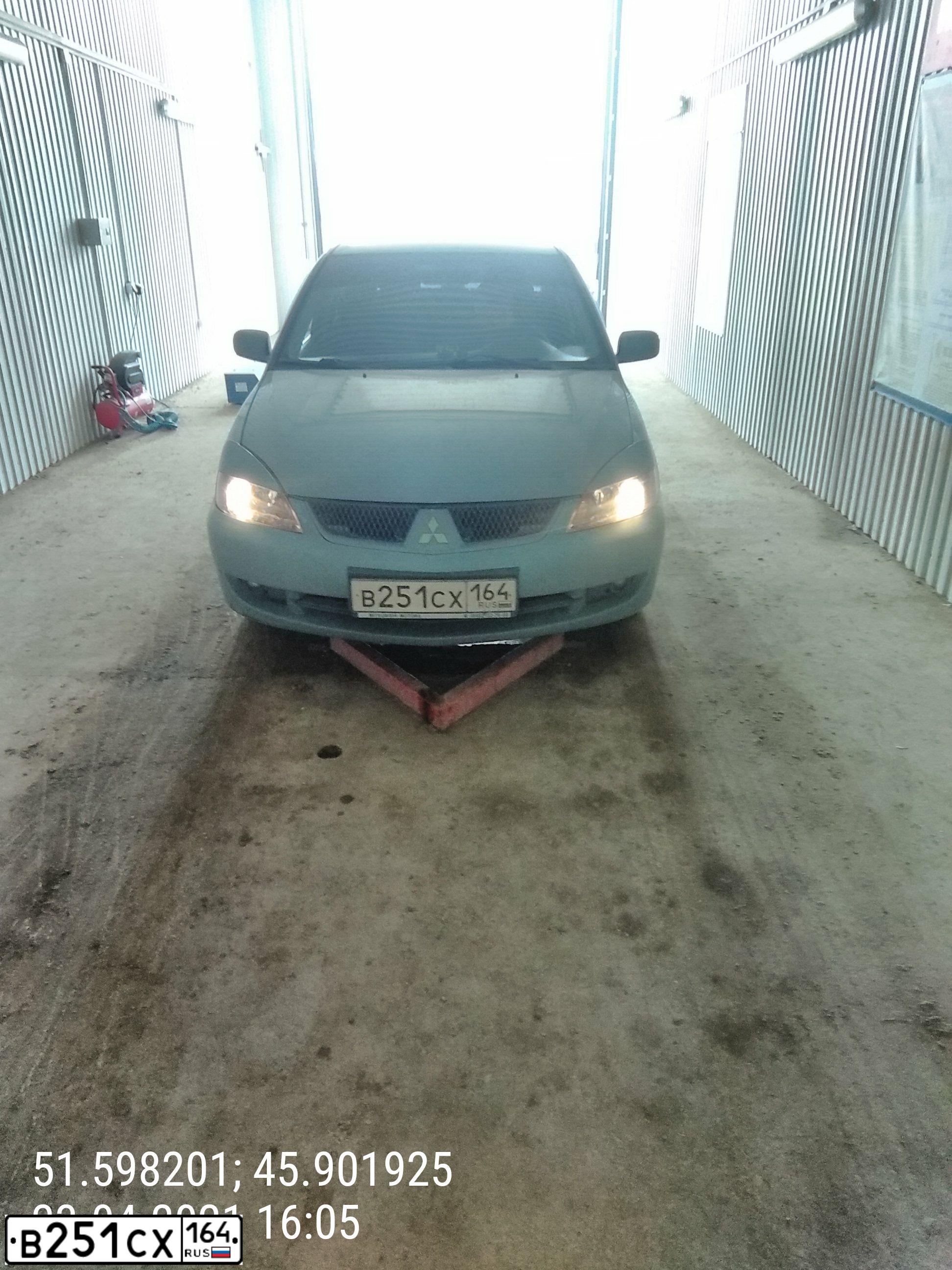 Фото автомобиля MITSUBISHI LANCER, 2006 — госномер В251СХ164. Цвет: СВЕТЛО СЕРО-ЗЕЛЕНЫЙ