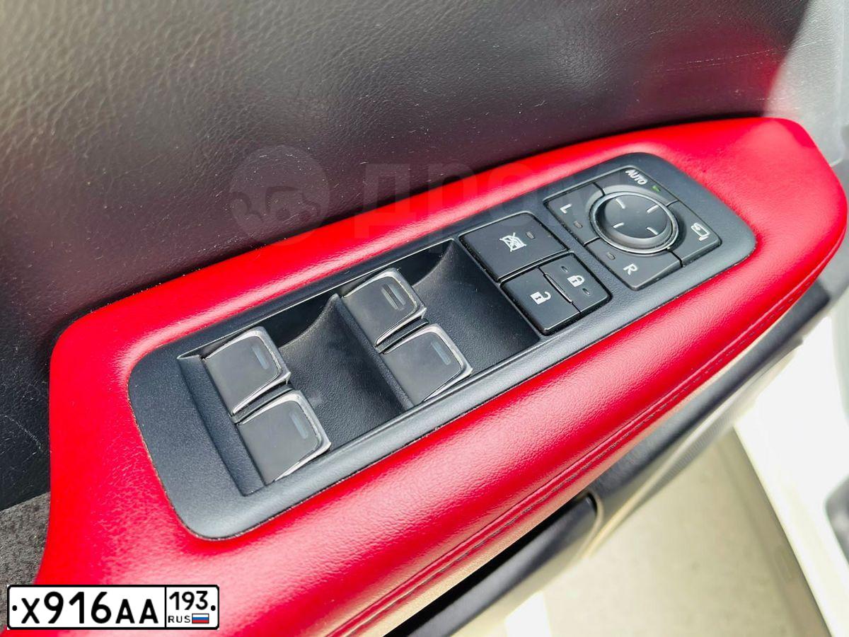Фото автомобиля LEXUS RX, 2018 — госномер Х916АА193. Цвет: Белый