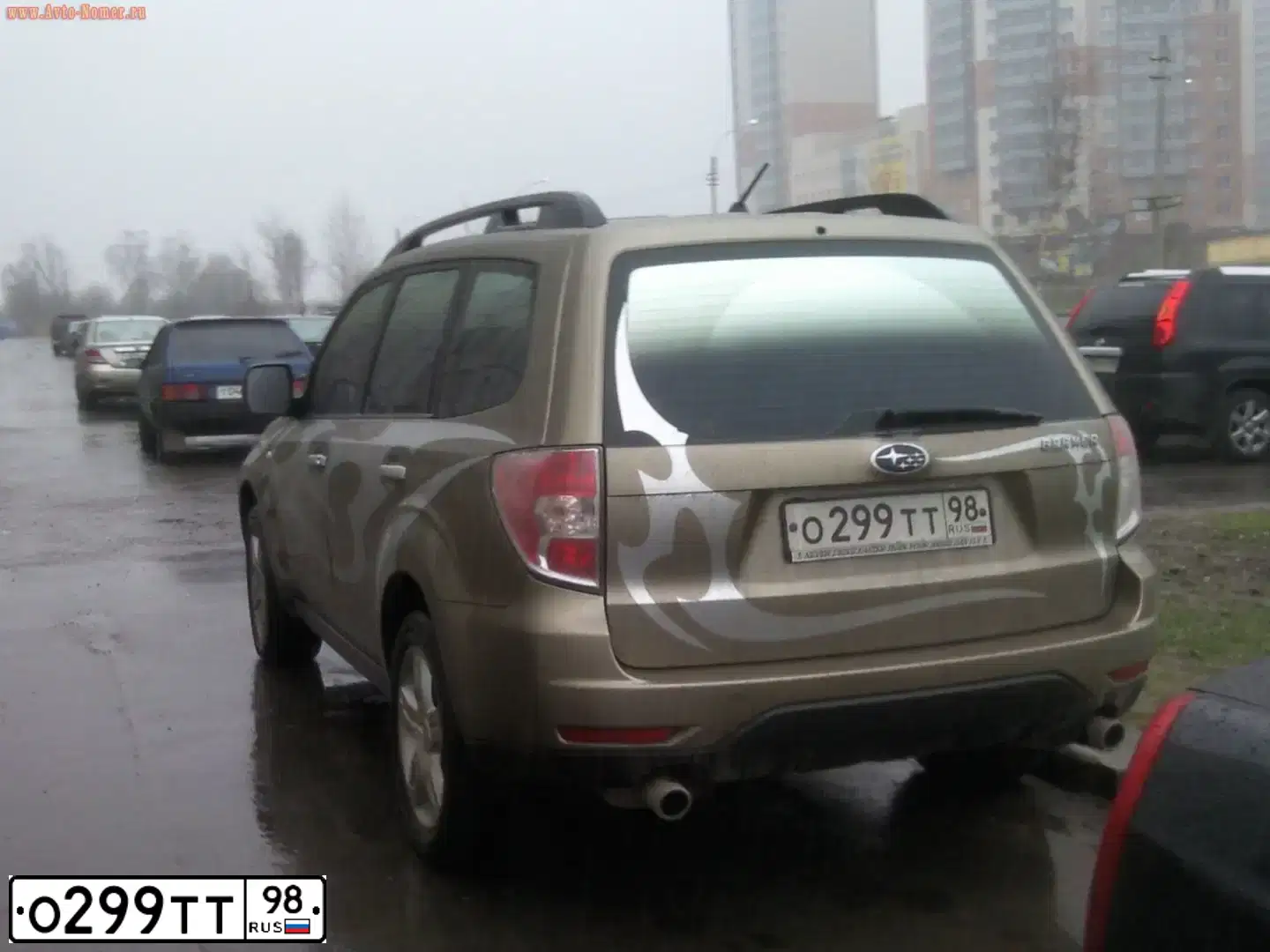 Фото автомобиля SUBARU FORESTER, 2008 — госномер О299ТТ98. Цвет: ЗОЛОТИСТЫЙ