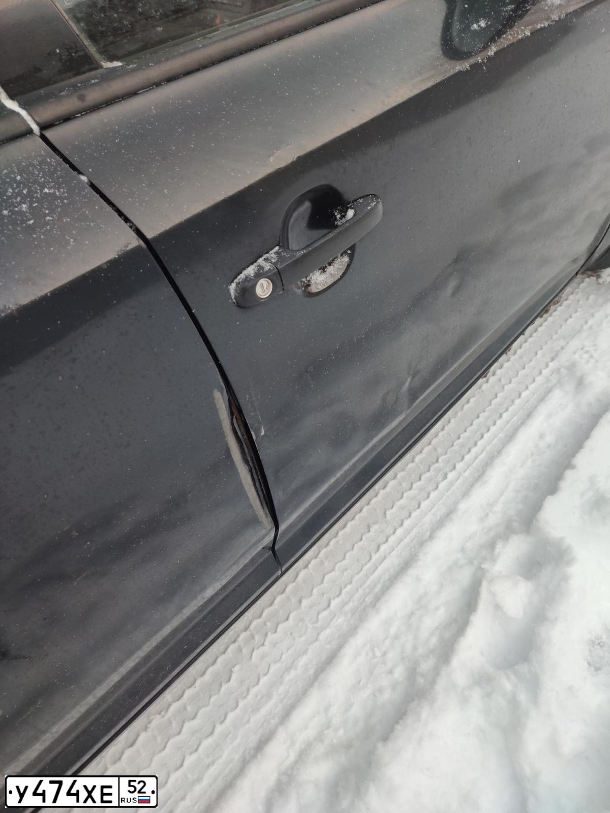Фото автомобиля KIA CEE'D, 2008 — госномер В500СТ37. Цвет: ЧЕРНЫЙ
