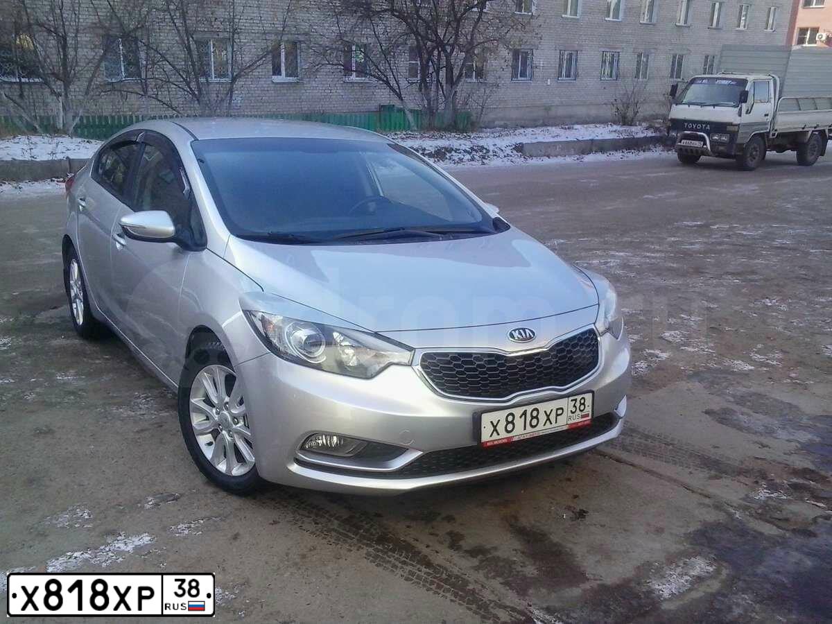 Фото автомобиля KIA CERATO, 2013 — госномер О614ЕЕ75. Цвет: серебристый