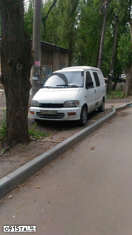 Фото автомобиля NISSAN VANETTE, 2000 — госномер О659МВ136