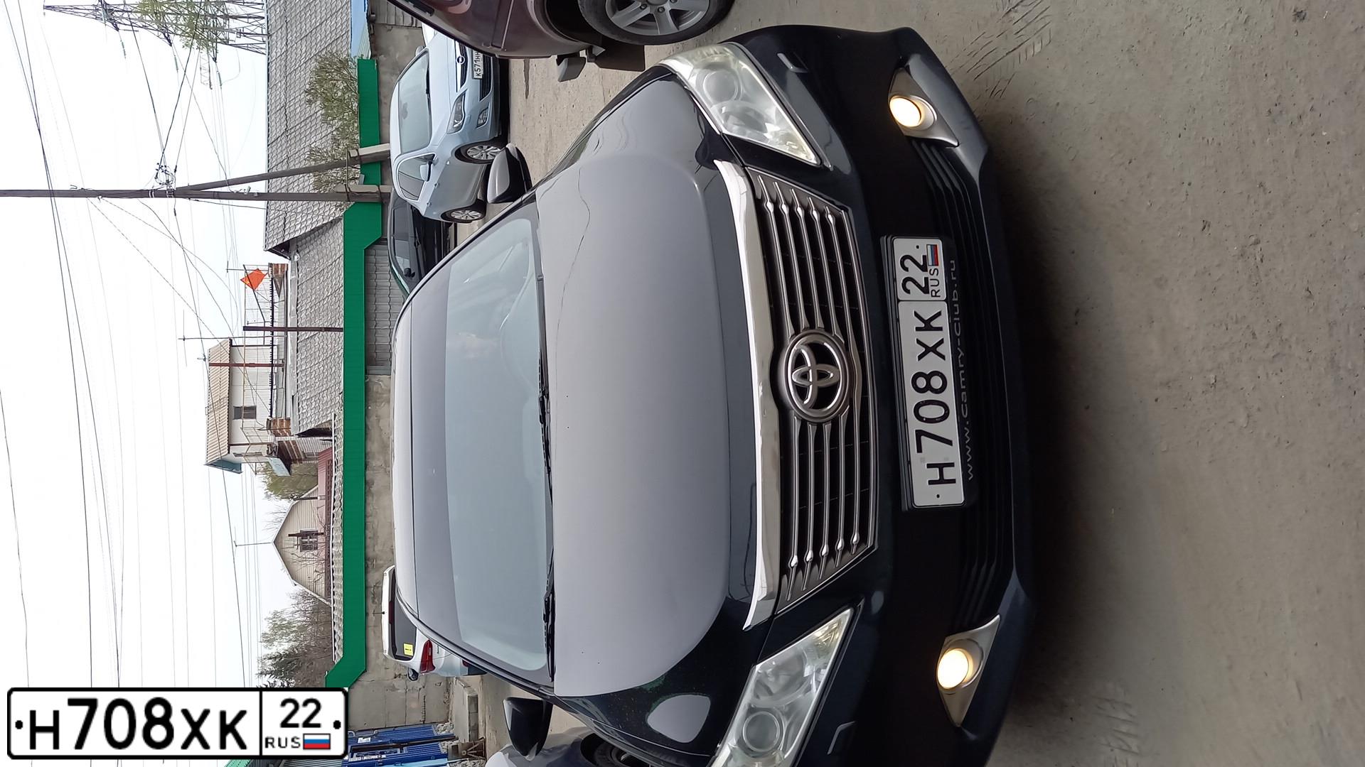 Фото автомобиля TOYOTA CAMRY, 2012 — госномер А444НО142
