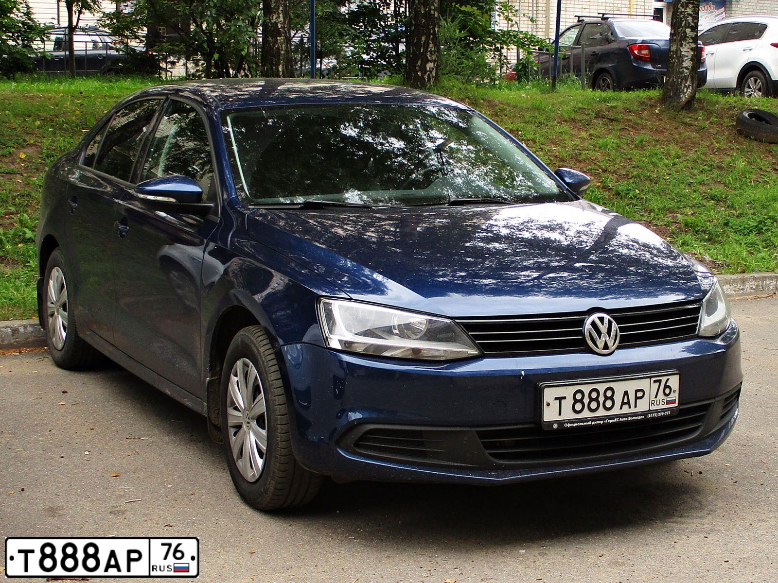 Фото автомобиля VOLKSWAGEN JETTA, 2014 — госномер Т888АР76. Цвет: синий