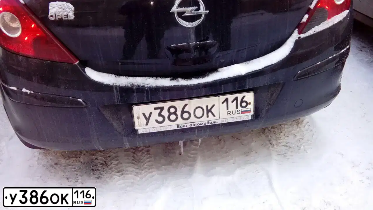 Фото автомобиля OPEL CORSA, 2008 — госномер М352ОМ21. Цвет: ЧЕРНЫЙ