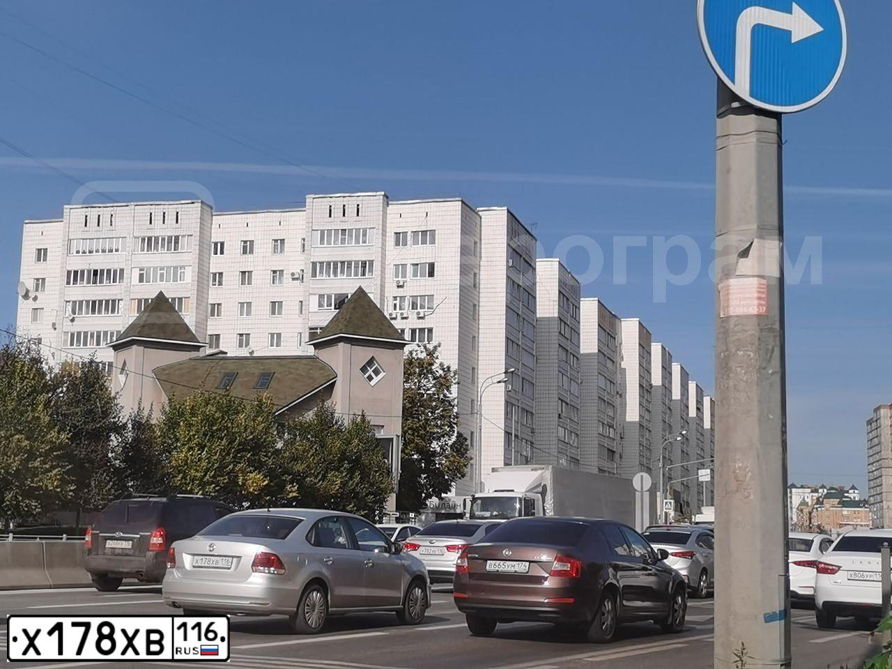 Фото автомобиля VOLKSWAGEN POLO, 2016 — госномер К953НТ18. Цвет: СЕРЕБРИСТЫЙ