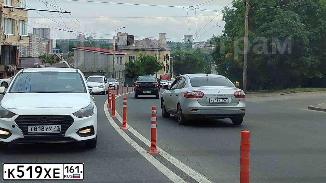 Фото автомобиля RENAULT FLUENCE, 2011 — госномер К519ХЕ161. Цвет: СВЕТЛО-СЕРЫЙ