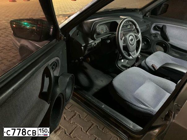 Фото автомобиля SSANG YONG TIVOLI, 2017 — госномер Е825ХЕ790. Цвет: Белый